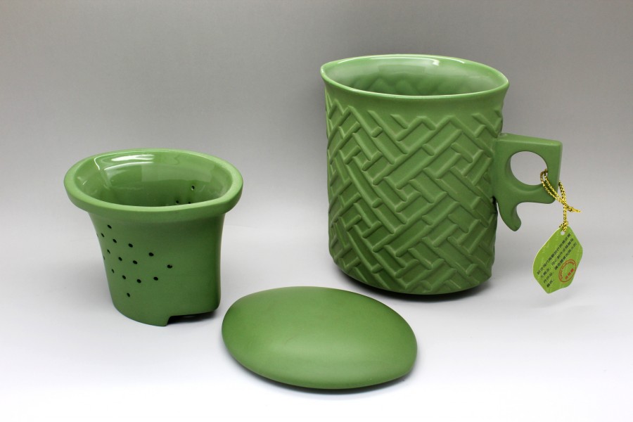 (07773)陆宝  能量朴石椭圆盖杯-梦窗 (经典碧绿)