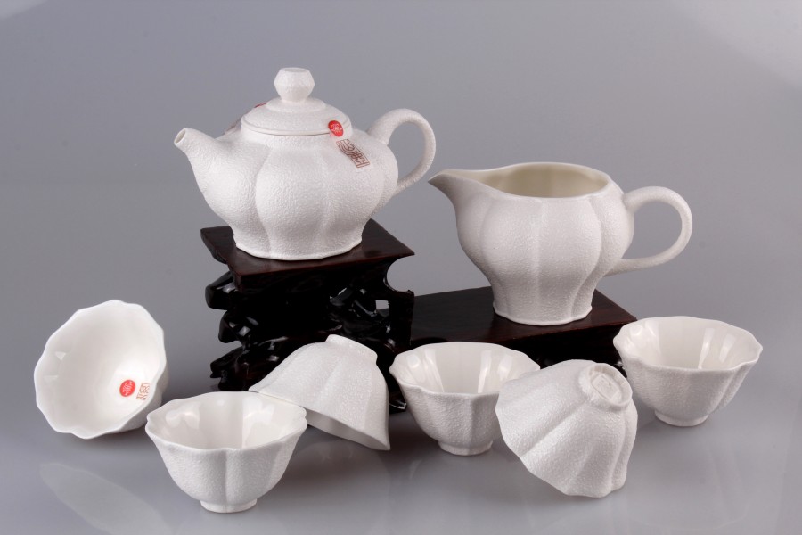 (00902)衡连  精瓷棱瓣组8入 (1壶1海6杯)